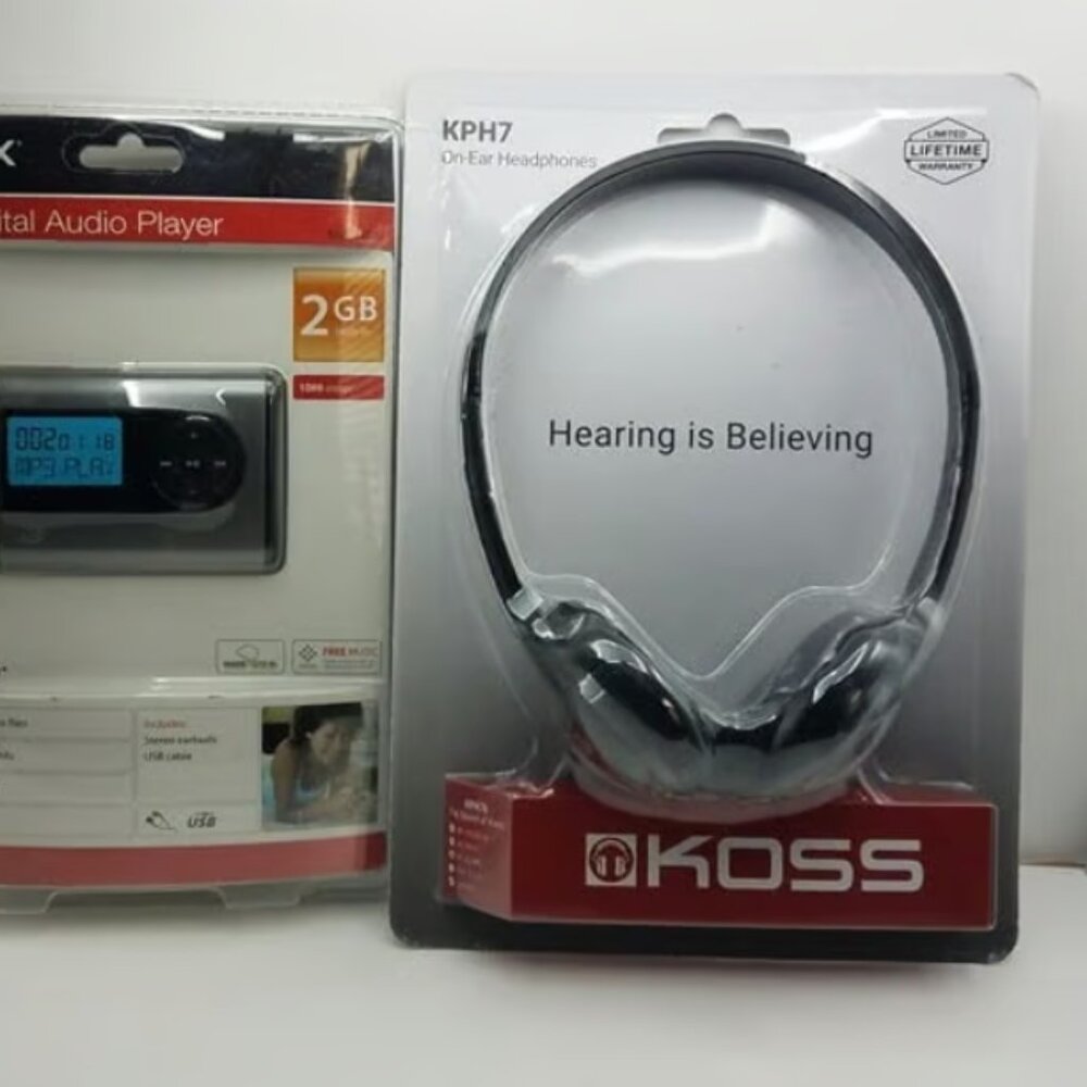 GPX MW240 2GB USB MP3 Digital Music Player w/1.1" LCD